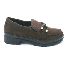 Carica l'immagine nel visualizzatore di Gallery, Enval 2257311 marrone mocassino in pelle e cavallino con decorazione frontale e soletta estraibile in memory foam