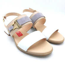 Carica l'immagine nel visualizzatore di Gallery, Callaghan 30304 bianco nude sandalo con doppia fascia in pelle e tacco basso da 3 cm