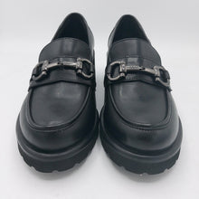 Carica l'immagine nel visualizzatore di Gallery, Valleverde 28M100 nero mocassino donna in pelle con morsetto decorativo e suola gomma micro