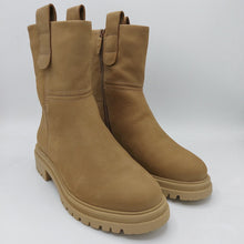 Carica l'immagine nel visualizzatore di Gallery, Tamaris 1-26813-41 camel stivaletto donna in nabuk con fodera in pelliccia e suola in gomma carrarmato