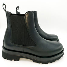 Carica l'immagine nel visualizzatore di Gallery, Igi&co 4679500 nero bikers donna con doppio elastico con tomaia in pelle e suola in gomma