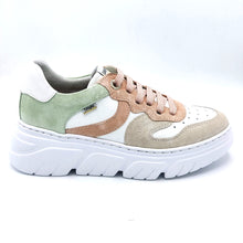 Carica l'immagine nel visualizzatore di Gallery, Callaghan 51809 pesca sneakers donna stringata con tomaia in pelle con riporti in camoscio
