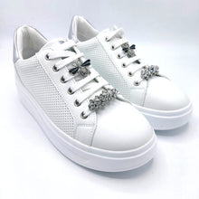 Carica l'immagine nel visualizzatore di Gallery, Valleverde 35100 argento sneakers donna stringata con accessori removibili