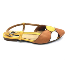Carica l'immagine nel visualizzatore di Gallery, Bueno WR3128 giallo cuoio bianco modello chanel interamente in pelle