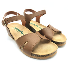 Carica l'immagine nel visualizzatore di Gallery, BioNatura 12ATENA brandy sandalo donna in pelle con braccialetto e con sottopiede anatomico imbottito in pelle