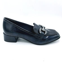 Carica l'immagine nel visualizzatore di Gallery, Tamaris 1-24316-42 blu mocassino donna con morsetto con tomaia in naplak in similpelle e tacco di 3,5 cm