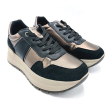 Carica l'immagine nel visualizzatore di Gallery, Igi&co 6675400 nero bronzo sneakers donna stringata in pelle e camoscio con soletta estraibile e zeppa alta di 6 cm