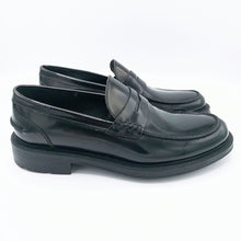 Carica l'immagine nel visualizzatore di Gallery, Bryan shoes 790 nero mocassino uomo in pelle abrasivata modello college con suola in gomma