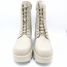 Carica l'immagine nel visualizzatore di Gallery, CafèNoir FD1301 off white anfibio donna stringate con zip laterale e fondo carrarmato