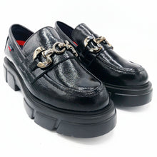 Carica l'immagine nel visualizzatore di Gallery, Callaghan 51911 nero mocassino donna in naplak con accessorio