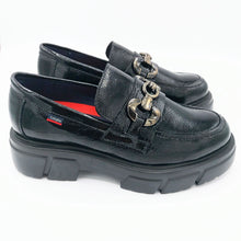 Carica l'immagine nel visualizzatore di Gallery, Callaghan 51911 nero mocassino donna in naplak con accessorio