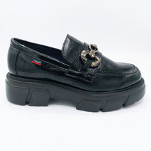 Carica l'immagine nel visualizzatore di Gallery, Callaghan 51911 nero mocassino donna in naplak con accessorio