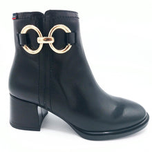 Carica l'immagine nel visualizzatore di Gallery, Callaghan 32804 nero stivaletto donna in pelle con tacco foderato di 5 cm e chiusura con zip