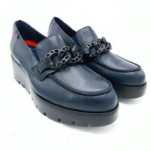 Carica l'immagine nel visualizzatore di Gallery, Callaghan 32110 blu mocassino in pelle con accessorio con zeppa in gomma con sistema adaptaction