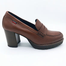 Carica l'immagine nel visualizzatore di Gallery, Callaghan 30806 cuoio mocassino donna con tacco largo di 7 cm e plateau di 1,5 cm