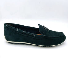 Carica l'immagine nel visualizzatore di Gallery, Tamaris 1-24630-44 blu navy mocassino donna piatto in pelle scamosciata con logo frontale
