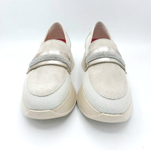 Carica l'immagine nel visualizzatore di Gallery, Callaghan 60303 beige