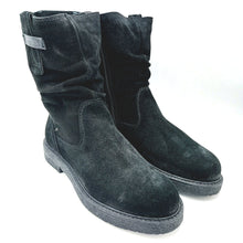 Carica l'immagine nel visualizzatore di Gallery, Tamaris 1-25810-45 nero stivaletto in pelle scamosciata con gambale arricciato e chiusura con zip