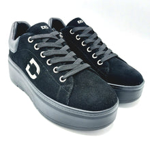 Carica l'immagine nel visualizzatore di Gallery, Donna serena 3E6202DM nero sneakers donna in pelle scamosciata con lacci e cerniera