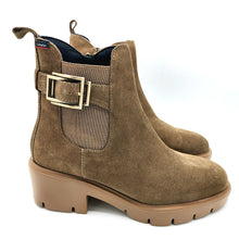 Carica l'immagine nel visualizzatore di Gallery, Callaghan 35603 cammello