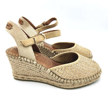 Carica l'immagine nel visualizzatore di Gallery, Tamaris 1-29610-42 light gold