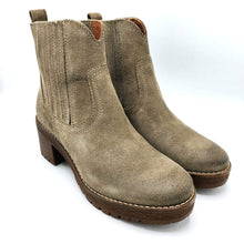 Carica l'immagine nel visualizzatore di Gallery, Vueva WH353H26 desert stivaletto in pelle scamosciata e fodera pelle con punta tondo e chiusura con elastici fasciati