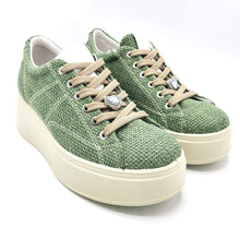 Carica l'immagine nel visualizzatore di Gallery, Igi&co 1146844 verde sneakers stringata donna in tessuto con decorazione removibile