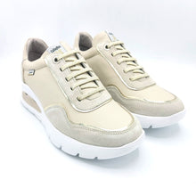 Carica l'immagine nel visualizzatore di Gallery, Callaghan 45823 beige sneakers donna stringata con pelle e pelle scamosciata, dotata di suola in gomma con sistema adaptaction