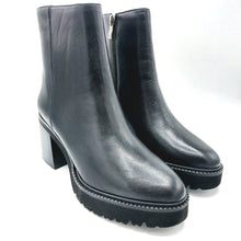 Carica l'immagine nel visualizzatore di Gallery, Callaghan 679963 nero stivaletti semplici in pelle con tacco largo di 8 cm e 2 cm di plateau