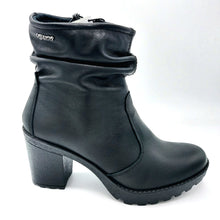 Carica l'immagine nel visualizzatore di Gallery, Igi&co 8661400 nero stivaletto donna in pelle con gambale arricciato e cerniera interna