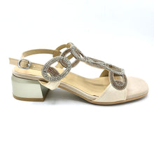Carica l'immagine nel visualizzatore di Gallery, Enval 1276022 beige sandali donna in camoscio decorati da strass in tinta e tacco largo di 4 cm