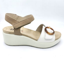 Carica l'immagine nel visualizzatore di Gallery, Enval 1292644 bianco sandalo in pelle con braccialetto e fascia con chiusura a strappo e fibbia decorativa