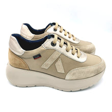 Carica l'immagine nel visualizzatore di Gallery, Callaghan 61605 beige