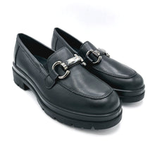 Carica l'immagine nel visualizzatore di Gallery, Enval 8752400 nero mocassino donna in pelle con dettaglio decorativo frontale