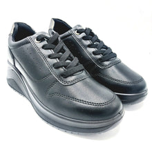 Carica l'immagine nel visualizzatore di Gallery, Igi&co 2150800 nero sneaker donna in pelle con lacci elasticizzati e soletta estraibile in memory foam