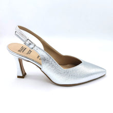 Carica l'immagine nel visualizzatore di Gallery, Inart P809 argento slingback in similpelle con tacco 7 cm di produzione italiana