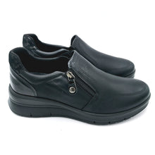 Carica l'immagine nel visualizzatore di Gallery, Enval 8777700 nero