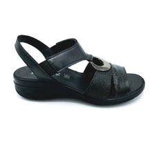 Carica l'immagine nel visualizzatore di Gallery, Enval 1281000 nero sandalo donna in pelle, naplak e pelle scamosciata stampata con dettaglio in metallo e suola in gomma con sistema antishock