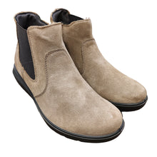 Carica l'immagine nel visualizzatore di Gallery, Enval 8773611 fango stivaletto basso in pelle scamosciata con elastico e cerniera. Dotata di forma ampia