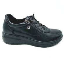 Carica l'immagine nel visualizzatore di Gallery, Enval 2287700 nero sneakers donna linea comoda con lacci elasticizzati cerniera laterale e soletta estraibile in memory foam