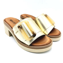 Carica l'immagine nel visualizzatore di Gallery, Igi&co 1193333 platino ciabatta in pelle con fondo monoblocco e tacco di 6 cm. Dotato di fibbia decorativa