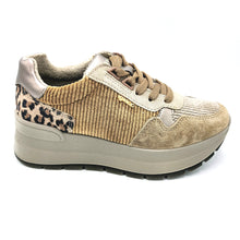Carica l'immagine nel visualizzatore di Gallery, Igi&co 8677611 biscotto sneakers donna stringata in velluto e pelle scamosciata.
Dotata di zeppa di 6 cm e soletta estraibile in memory foam