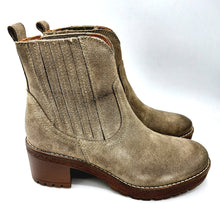 Carica l'immagine nel visualizzatore di Gallery, Vueva WH353H26 taupe