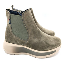 Carica l'immagine nel visualizzatore di Gallery, Callaghan 61607 grigio