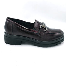 Carica l'immagine nel visualizzatore di Gallery, Enval 8752422 bordò mocassino in naplak con morsetto frontale e soletta estraibile in memory foam