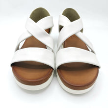 Carica l'immagine nel visualizzatore di Gallery, Vueva WD311R01 bianco