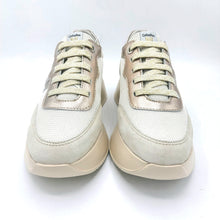 Carica l'immagine nel visualizzatore di Gallery, Callaghan 60302 beige