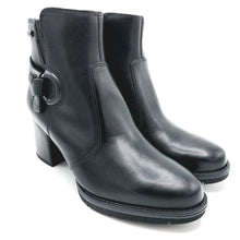 Carica l'immagine nel visualizzatore di Gallery, Valleverde 17203 nero stivaletto in pelle con tacco largo di 7 cm e plateau di 1 cm. Dotato di chiusura a cerniera.