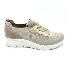 Carica l'immagine nel visualizzatore di Gallery, Enval 1265622 crema sneakers donna in tessuto elasticizzato, dotato di lacci e soletta estraibile in memory foam