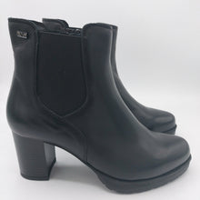 Carica l&#39;immagine nel visualizzatore di Gallery, Valleverde 49360 nero stivaletto donna in pelle con tacco largo e plateau di 1,5 cm, con elastico e zip laterale
